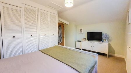 2 bedroom terraced house to rent - Photo 4