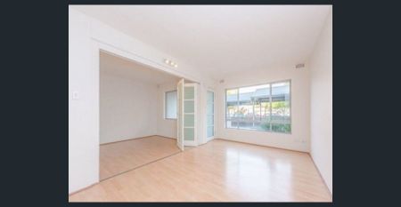 Comfort Meets Convenience - Photo 4