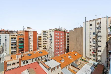 Carrer de Josep Estivill, Barcelona, Catalonia 08027 - Photo 2