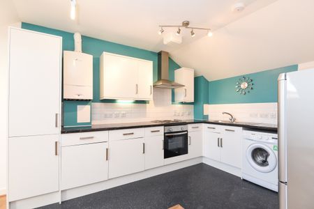 Elmers End Road, Beckenham, Kent, BR3 - Photo 3