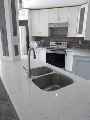 For Lease - 2502 Postmaster Drive, Oakville, Ontario - Photo 1