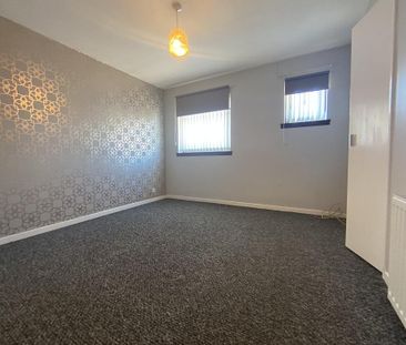 2 bedroom semi-detached house to rent - Photo 2
