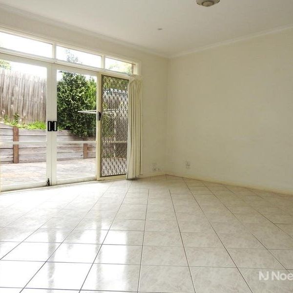 17 Jising Court, DONCASTER EAST - Photo 1