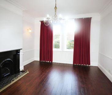 6 bedroom semi-detached house to rent - Photo 2