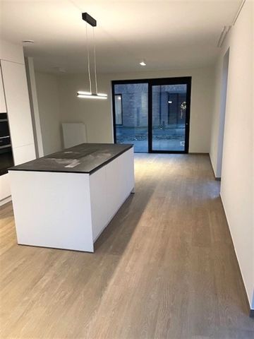 Prachtige nieuwbouwwoning met 3 slaapkamers, tuin en autostaanplaats nabij centrum! - Photo 5