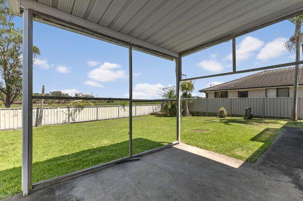 28 Michael Hill Avenue, - Photo 1