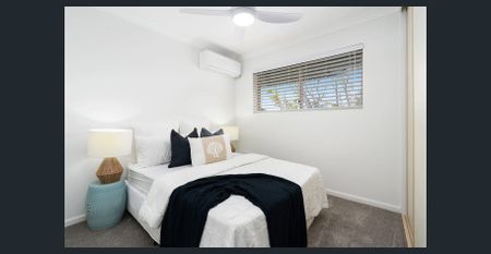 THREE BEDROOM TOP FLOOR UNIT - Photo 4