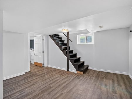 For Lease - 5070 Third Avenue, Niagara Falls, Ontario - Photo 3