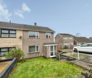 3 bedroom semi-detached house to rent - Photo 2