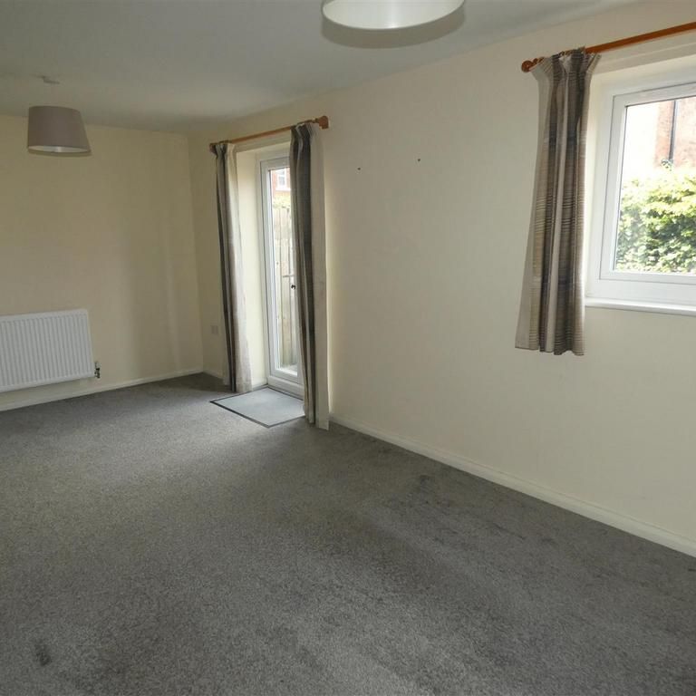 4 bedroom house to rent - Photo 1