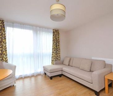 Room in a Shared Flat, Earlsfield, SW17 - Photo 1