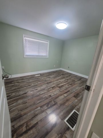 For Lease - 10 Pickard Lane, Brampton, Ontario - Photo 4