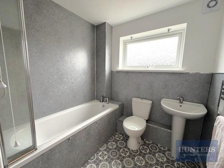3 bedroom House To Let - Photo 3