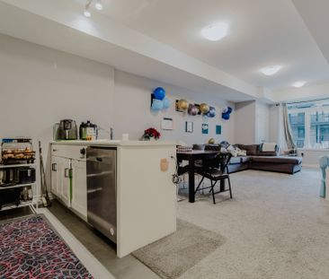 For Lease - 98 Lomond Lane, Kitchener, Ontario - Photo 3