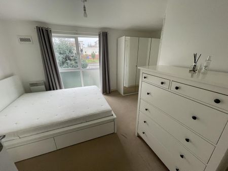2 bedroom apartment to rent - Photo 2