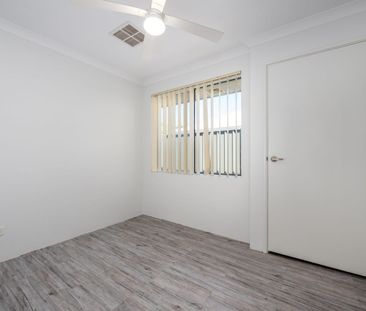 Entertainer's family home with theatre and easy walk to school! - Photo 6