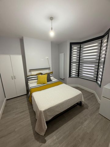 Room in a Shared House, Birkbeck Road, N17 - Photo 2