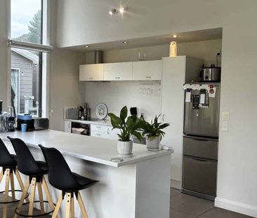 Winter Rental Escape - Two-Bed Cottage - Photo 4