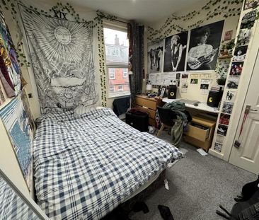 5 bedroom terraced house to rent - Photo 5