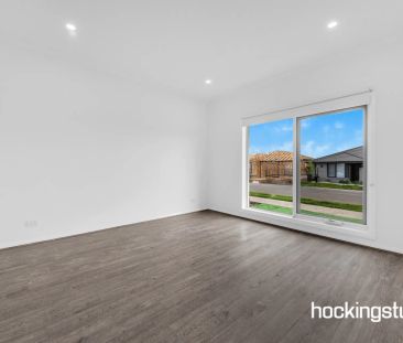 BRAND NEW LIGHT FILLED FAMILY HOME IN BEVERIDGE - Photo 5