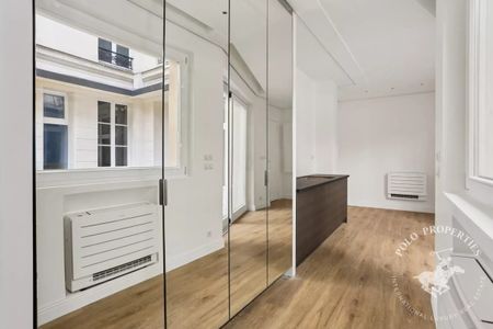 Appartement à louer à Paris 8Ème - Photo 3