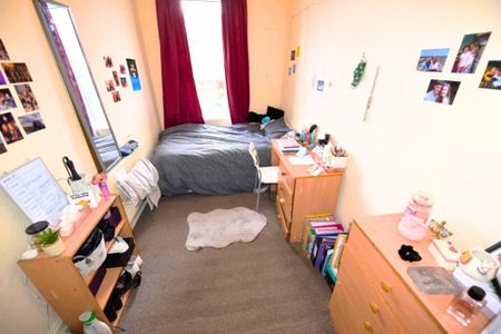 7 bedroom terraced house to rent - Photo 4