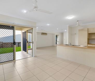 SPACIOUS 4 BEDROOM BRINSMEAD HOME - Photo 2