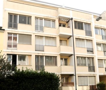 Renovierte 1-Zimmer Attikawohnung mit Dachterrasse im Gundeli - Photo 3