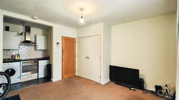 1 bedroom flat to rent - Photo 1