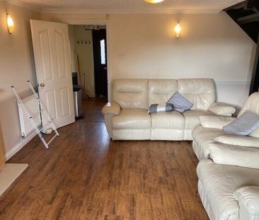 Cranfield Court, Swansea, SA5 - Photo 2