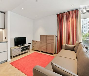 Flat - Purpose Built to rent in Circus Road West, London, SW11 - Photo 5