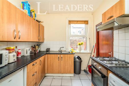 3 bedroom house to rent Olivia Grove, Manchester, M14 - Photo 5