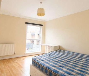 Southcombe Walk, Hulme, M15 - Photo 4