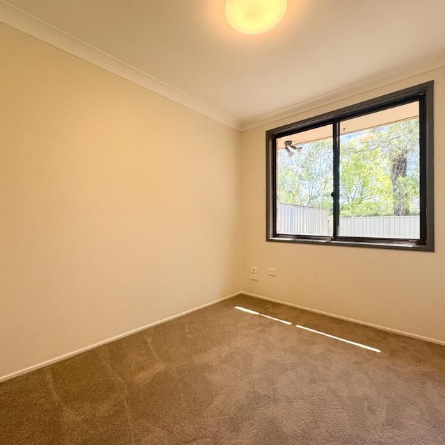 Spacious 3-Bedroom Family Home in Prime Kingswood Location - Photo 1