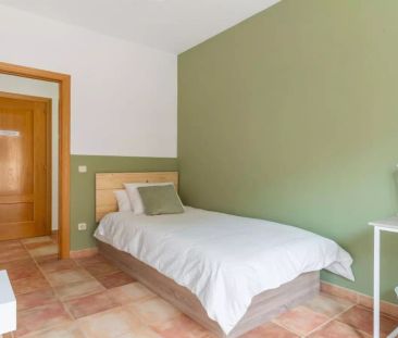 Room in a shared 8-bedroom apartment for rent in Bellas Vistas, Madrid - Foto 1