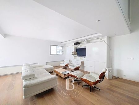 Tout savoir sur cet appartement dans le quartier Gambetta, à Courbevoie - Photo 2