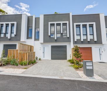 Brand New Duplex in Sought-After Complex With Pool - Photo 4