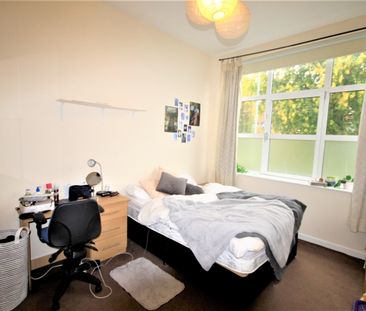 Dene House Court, Near University, LEEDS - Photo 5