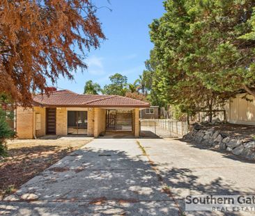 COSY FAMILY HOME IN CONVENIENT LOCATION - Photo 6