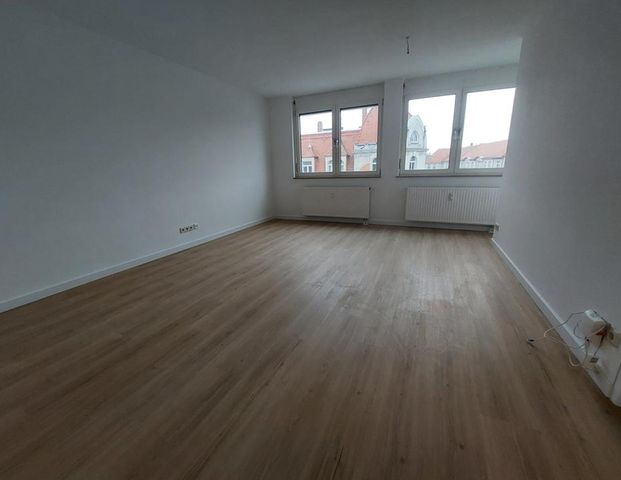 Neu renovierte 2 RWG mit Lift, Bad mit Dusche zu vermieten! - Photo 1