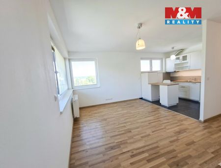 Pronájem bytu 1+kk a garsoniéry 43 m² - Photo 2