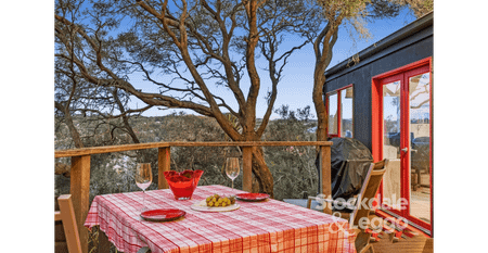 Coastal Retreat with Character and Space - Photo 4