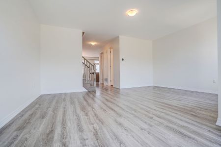 For Lease - 3353 Carding Mill Trail, Oakville, Ontario - Photo 3