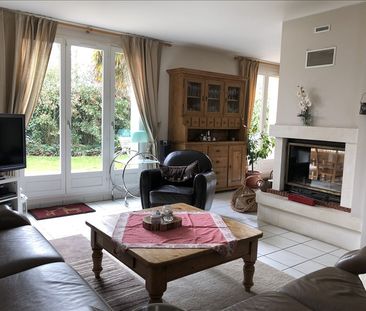 Location Maison 6 pièces 145m² - Photo 1