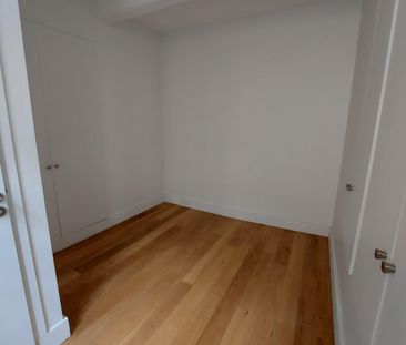3P RUE 72.70M² RUE A. CHENIER Versailles (78000) - Photo 6