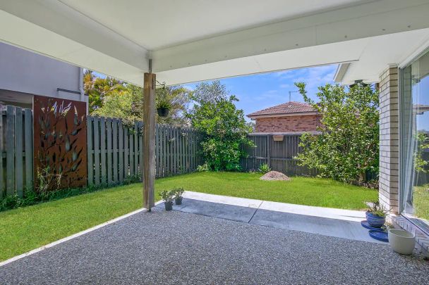 “Modern Family Home in the Heart of North Lakes” - Photo 1