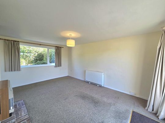 3 bedroom bungalow to rent - Photo 1