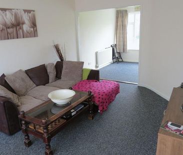 3 bedroom detached house to rent - Photo 4