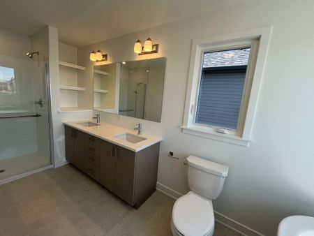 For Lease - 6044 David Wiens Street, Stittsville - Munster - Richmond, Ontario - Photo 4