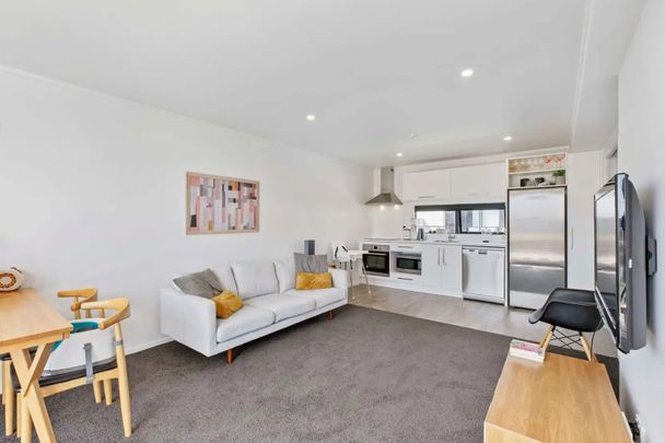 All in on Ashley - Papamoa - Photo 1